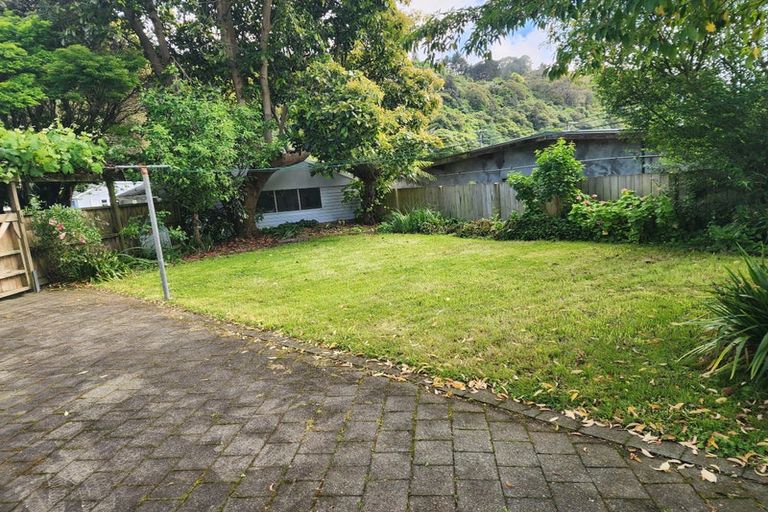 Photo of property in 1 Edwin Street, Belmont, Lower Hutt, 5010