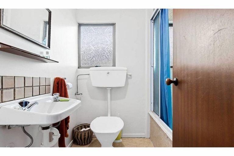 Photo of property in 156 Pages Road, Wainoni, Christchurch, 8061