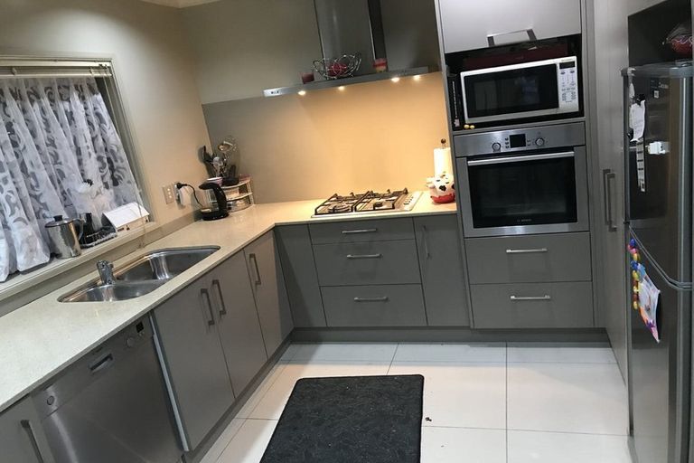 Photo of property in 25 Packspur Drive, Flat Bush, Auckland, 2016