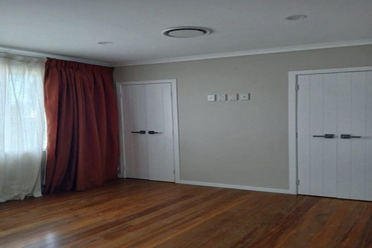 Photo of property in 1 Healy Road, Manurewa, Auckland, 2102