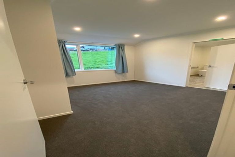 Photo of property in 13 Snowdon Street, Allanton, Mosgiel, 9092