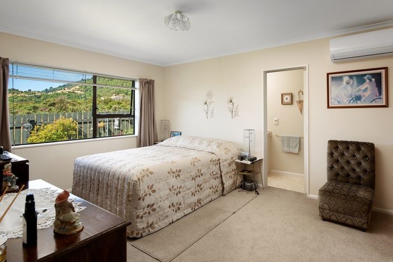 Photo of property in 108 Moana View Road, Waikawa, Picton, 7220