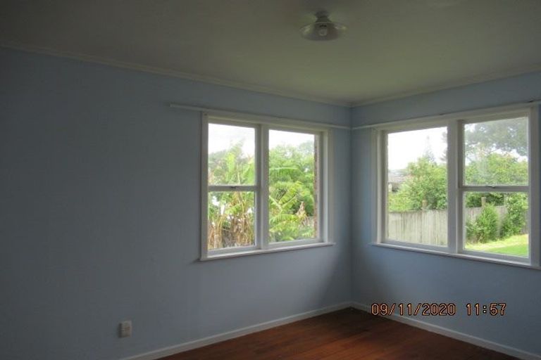 Photo of property in 382 West Coast Road, Glen Eden, Auckland, 0602