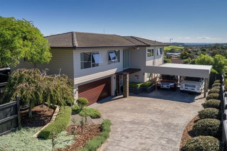 Photo of property in 148 Bleakhouse Road, Mellons Bay, Auckland, 2014