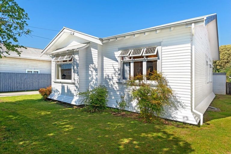 Photo of property in 208 Kahutia Street, Gisborne, 4010