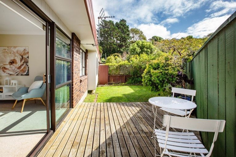 Photo of property in 282c Main Road, Tawa, Wellington, 5028