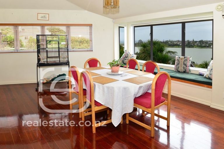 Photo of property in 157 West Harbour Drive, West Harbour, Auckland, 0618