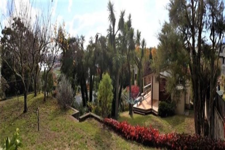Photo of property in 39 Tremaine Avenue, Two Mile Bay, Taupo, 3330