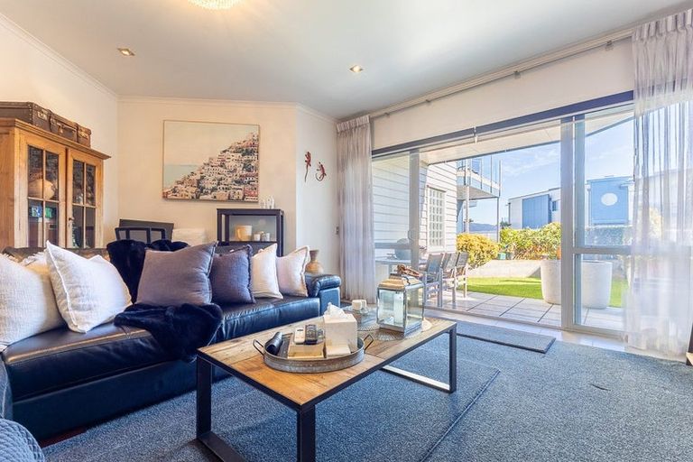 Photo of property in 10/4u Seaview Road, Paraparaumu Beach, Paraparaumu, 5032