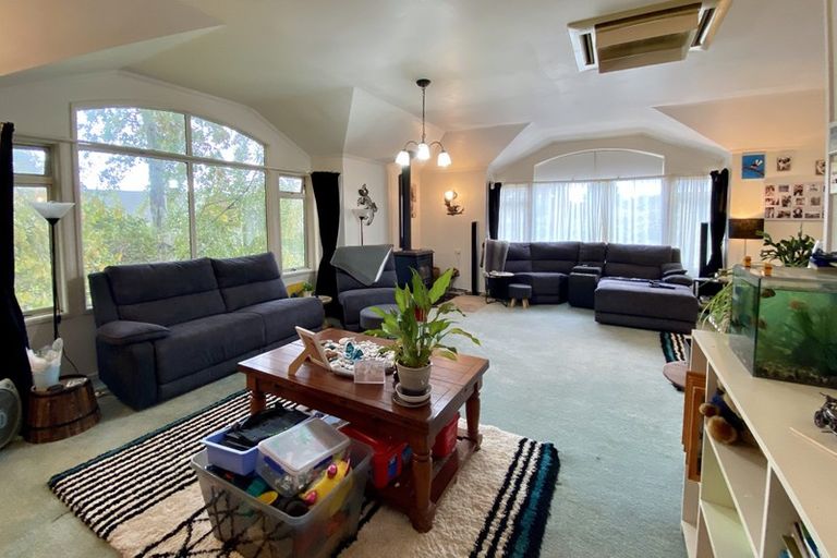 Photo of property in 142 Kawaha Point Road, Kawaha Point, Rotorua, 3010