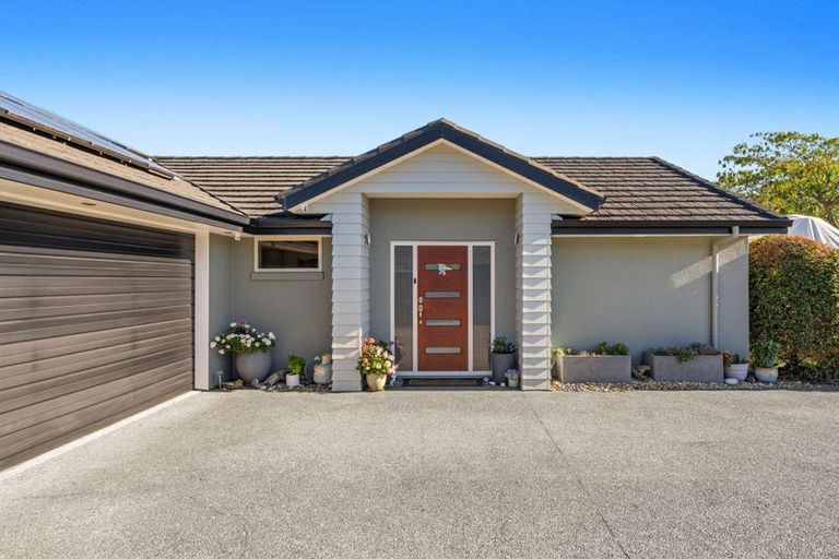 Photo of property in 28 Woodstock Place, Stoke, Nelson, 7011