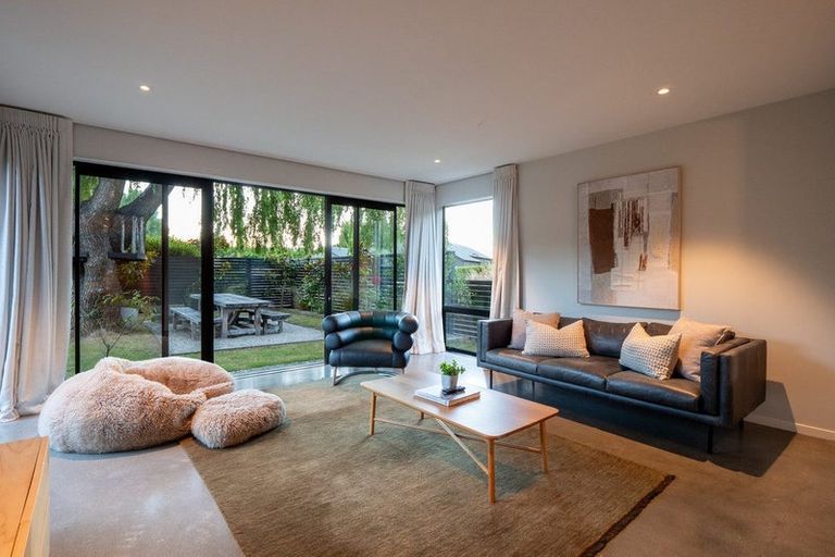 Photo of property in 1 Larkins Way, Arthurs Point, Queenstown, 9371