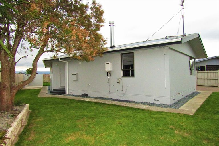 Photo of property in 51 Puriri Crescent, Edgecumbe, 3120