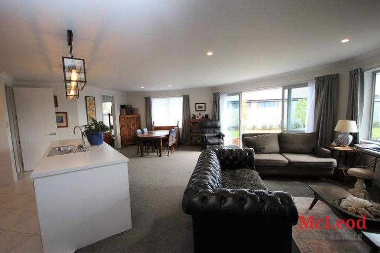 Photo of property in 37 Redhaven Rise, Netherby, Ashburton, 7700