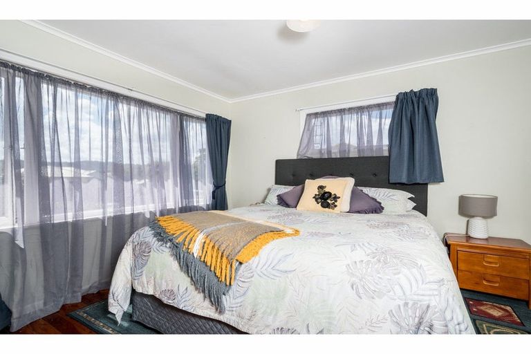 Photo of property in 8 Oraha Road, Huapai, Kumeu, 0810