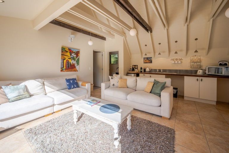 Photo of property in 32 Rue Balguerie, Akaroa, 7520