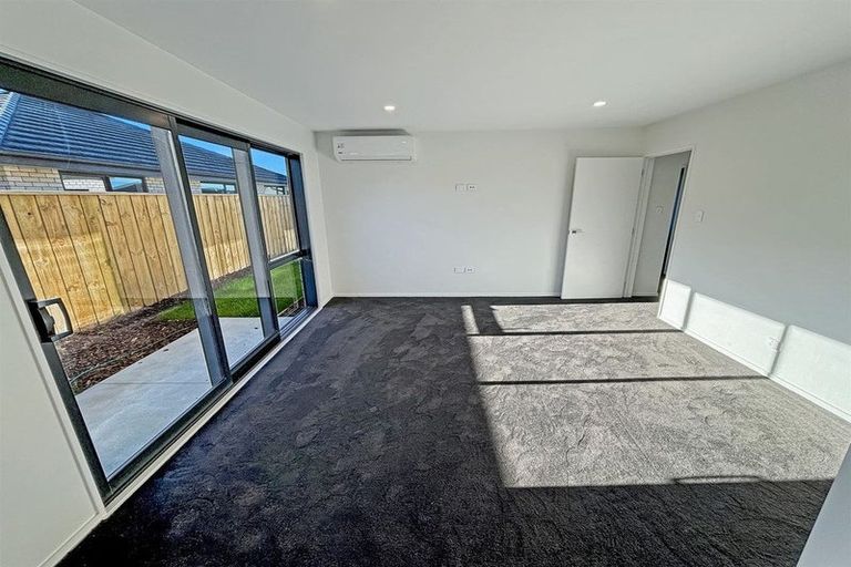 Photo of property in 22 Crossley Avenue, Woodend, 7610