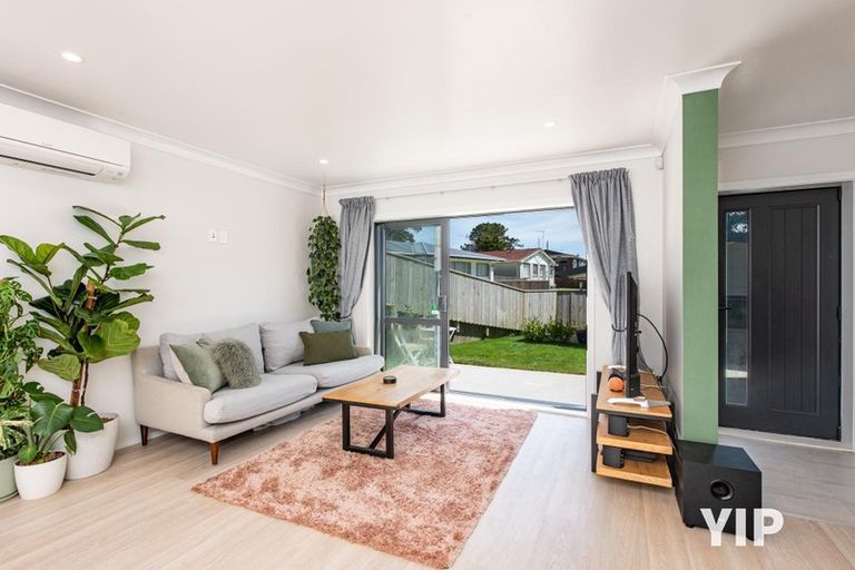 Photo of property in 41 Brindle Way, Newlands, Wellington, 6037