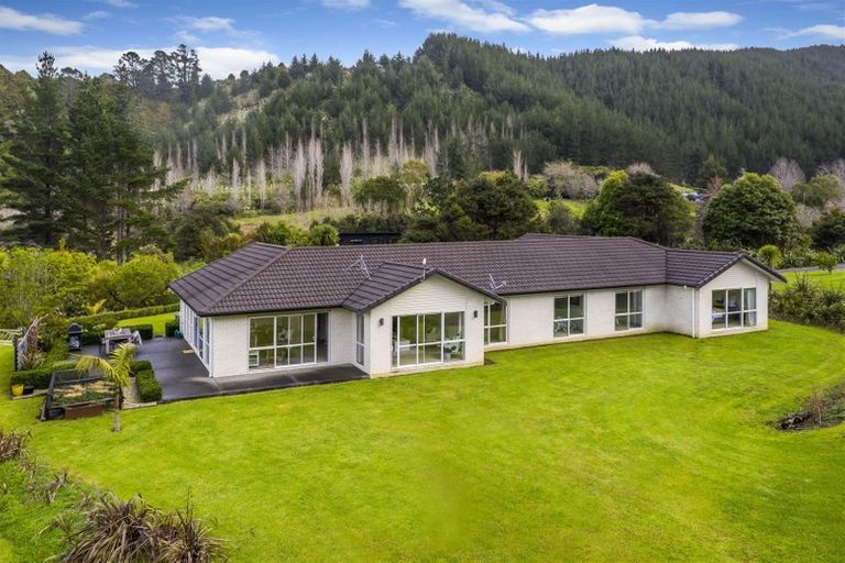 Photo of property in 14 Quiet Rise, Matakana, Warkworth, 0985
