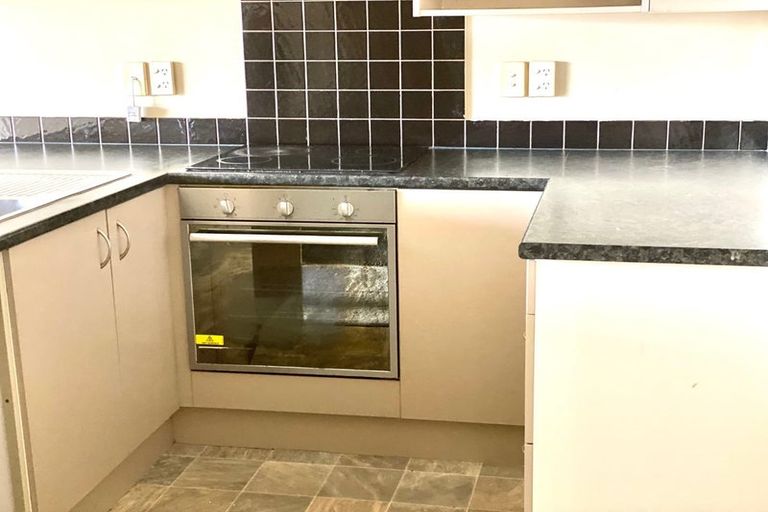 Photo of property in 9/42a Park Avenue, Papatoetoe, Auckland, 2025