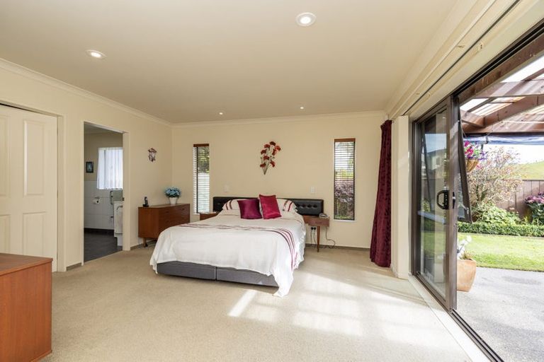 Photo of property in 196 Milne Drive, Paraparaumu, 5032