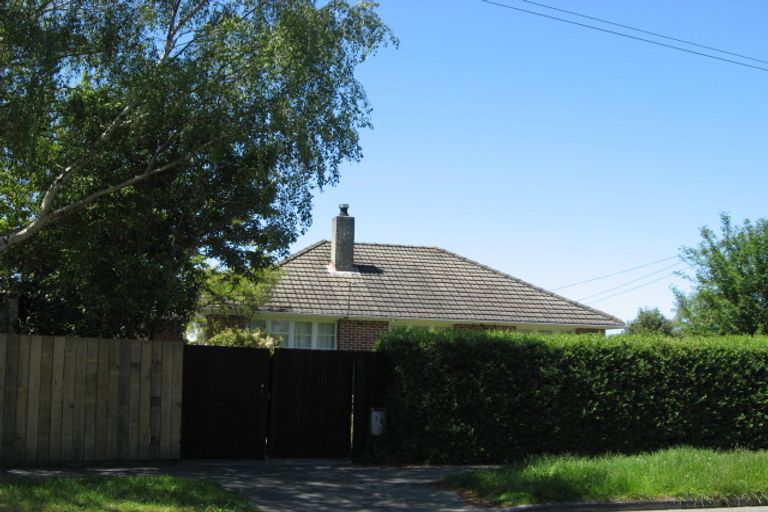 Photo of property in 16 Attlee Crescent, Bryndwr, Christchurch, 8053