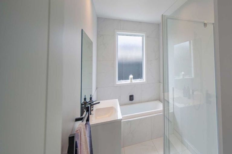 Photo of property in 3 Kaituna Place, Te Awa, Napier, 4110