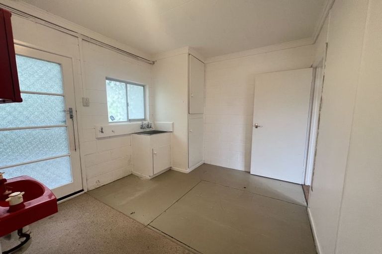 Photo of property in 20 Sunnyhill Crescent, Sunnyhills, Auckland, 2010