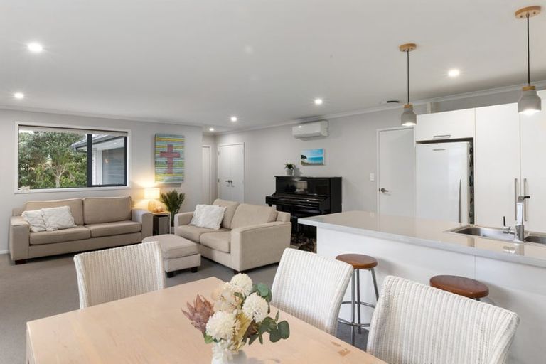 Photo of property in 15 Ian Place, Waihi Beach, 3611