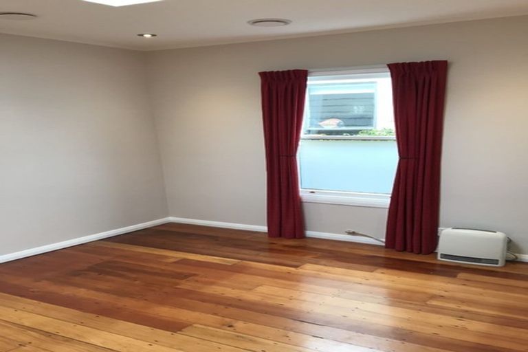 Photo of property in 196 Rintoul Street, Berhampore, Wellington, 6023