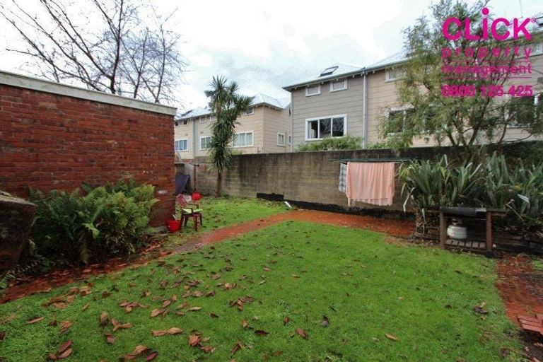 Photo of property in 1052 George Street, North Dunedin, Dunedin, 9016