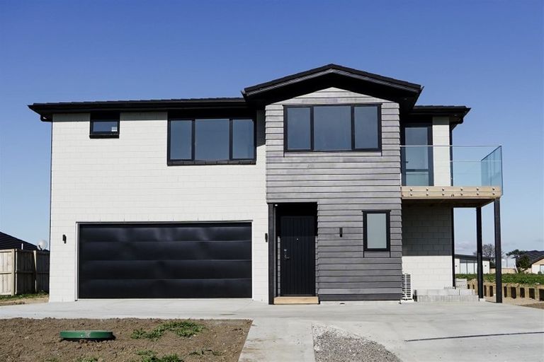 Photo of property in 3 Okohaka Avenue, Glenbrook, Waiuku, 2681