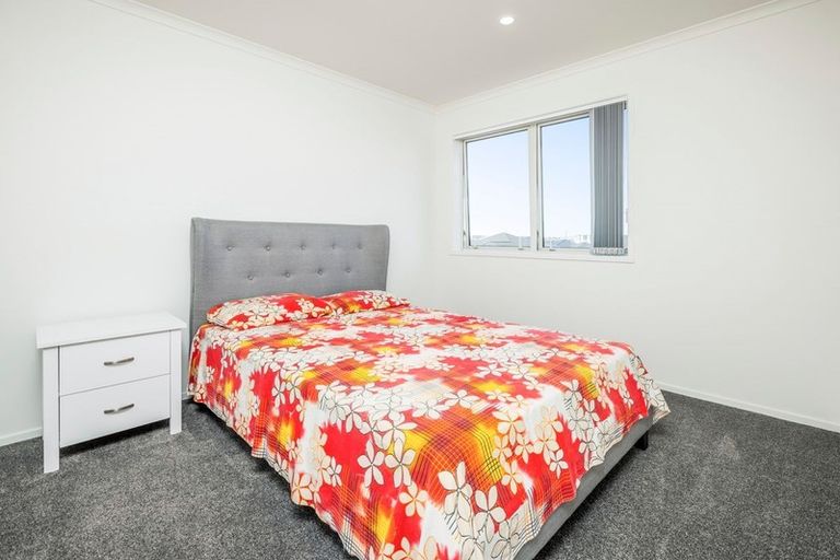 Photo of property in 14 Kauri Heart Avenue, Takanini, 2112