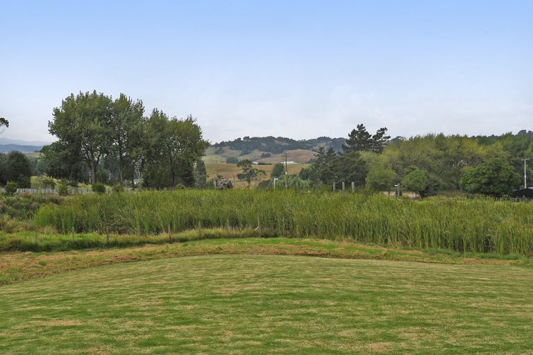 Photo of property in 3 Pavel Place, Kaiwaka, 0573