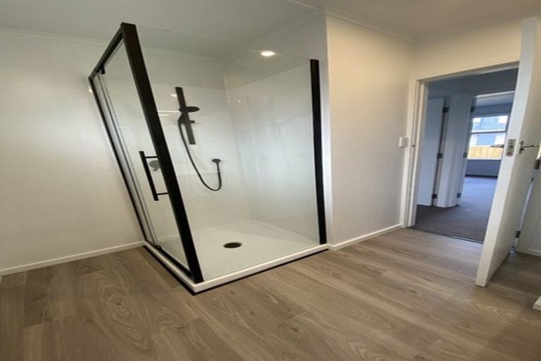 Photo of property in 16 Wavell Crescent, Lansdowne, Masterton, 5810