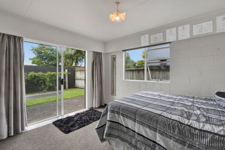 Photo of property in 4 Douglas Street, Hawera, 4610