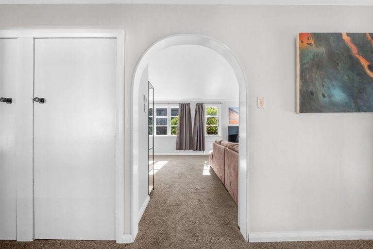 Photo of property in 24 Kuratawhiti Street, Greytown, 5712