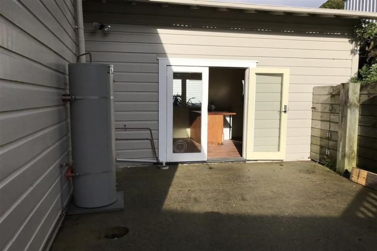 Photo of property in 68 Mitchell Street, Brooklyn, Wellington, 6021