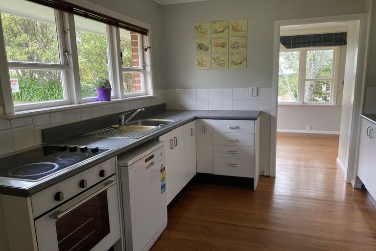 Photo of property in 44 Cunliffe Street, Johnsonville, Wellington, 6037