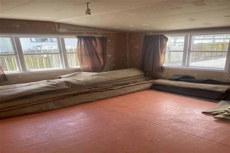 Photo of property in 5b Howden Street, Waiuku, 2123