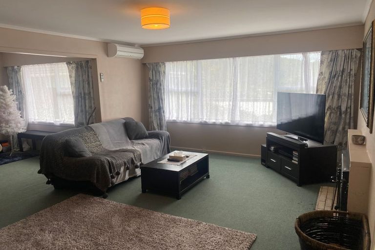 Photo of property in 72 Sunny Grove, Wainuiomata, Lower Hutt, 5014