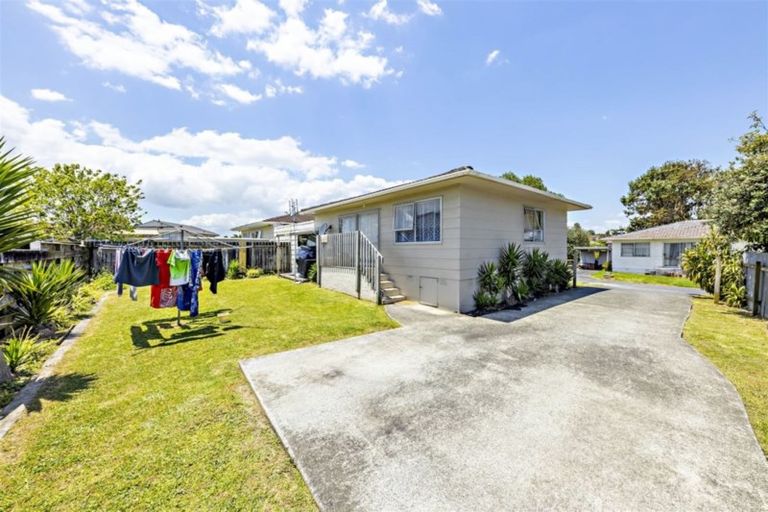 Photo of property in 1/14 Ririno Place, Manurewa, Auckland, 2102