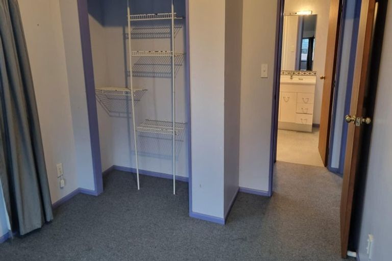 Photo of property in 86 Royal Road, Massey, Auckland, 0614