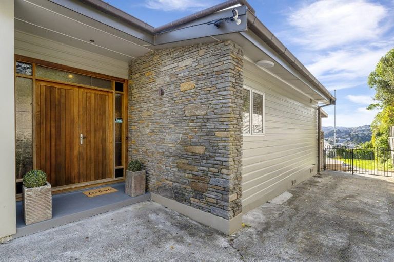 Photo of property in 62 Kiriwai Road, Paremata, Porirua, 5024
