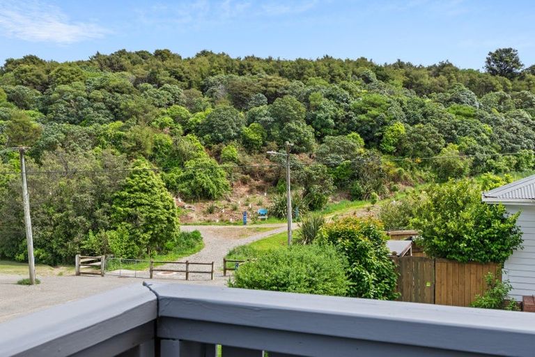 Photo of property in 2-1a Leicester Street, Picton, 7220