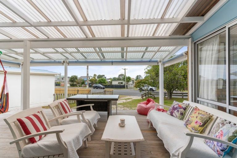 Photo of property in 132 Achilles Avenue, Whangamata, 3620