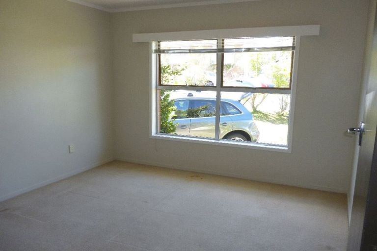 Photo of property in 1/11 Manuka Road, Bayview, Auckland, 0629