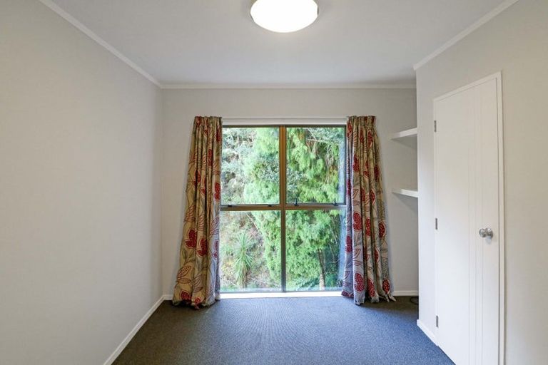 Photo of property in 7c Tiniroa Grove, Silverstream, Upper Hutt, 5019