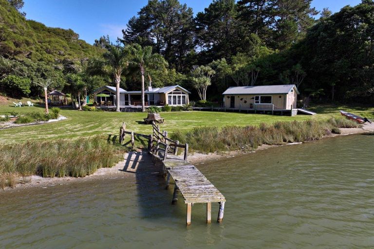 Photo of property in 1 Ohakana Island, Ohakana Island, Whakatane, 3198
