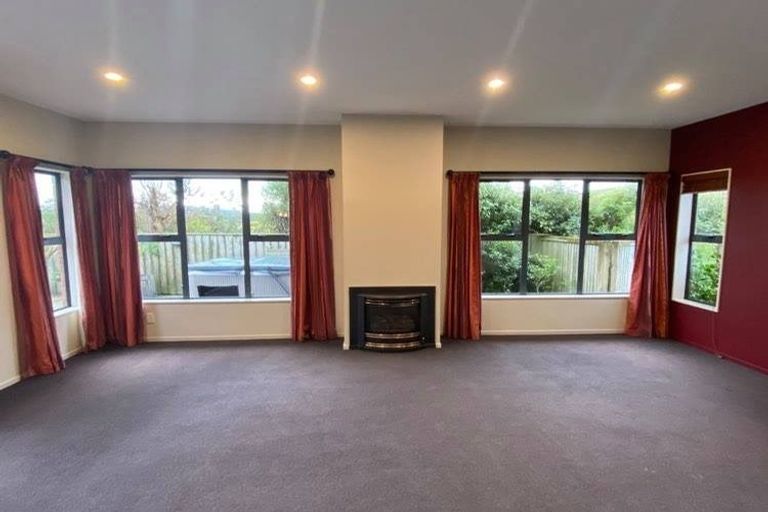 Photo of property in 18 Silver Pine Avenue, Woodridge, Wellington, 6037